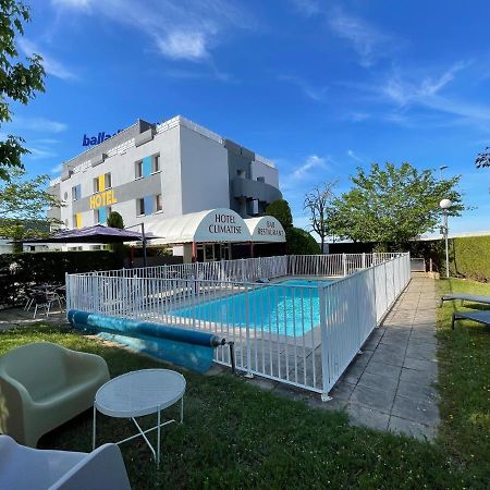 Hotel Restaurant Kyriad Direct Dijon Nord - Zenith - Toison D'Or Экстерьер фото