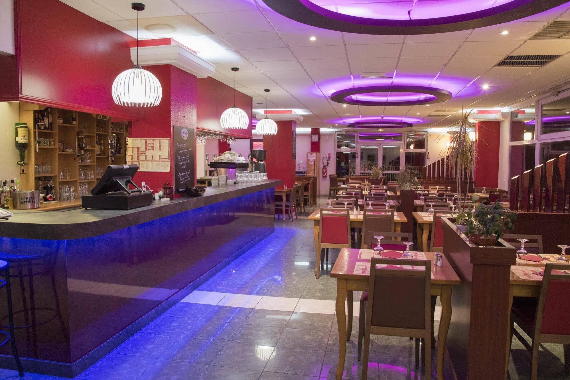 Hotel Restaurant Kyriad Direct Dijon Nord - Zenith - Toison D'Or Экстерьер фото
