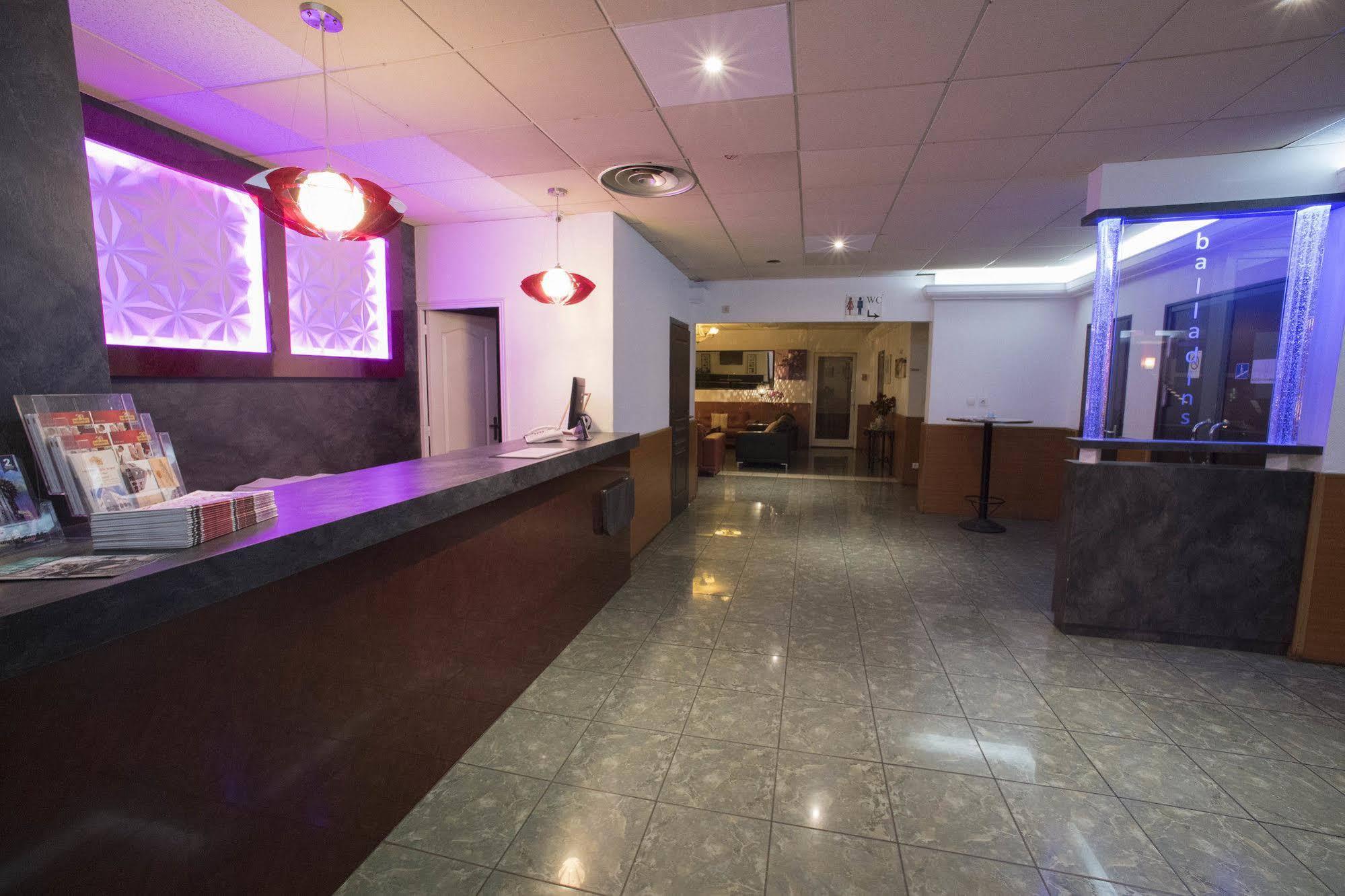 Hotel Restaurant Kyriad Direct Dijon Nord - Zenith - Toison D'Or Экстерьер фото