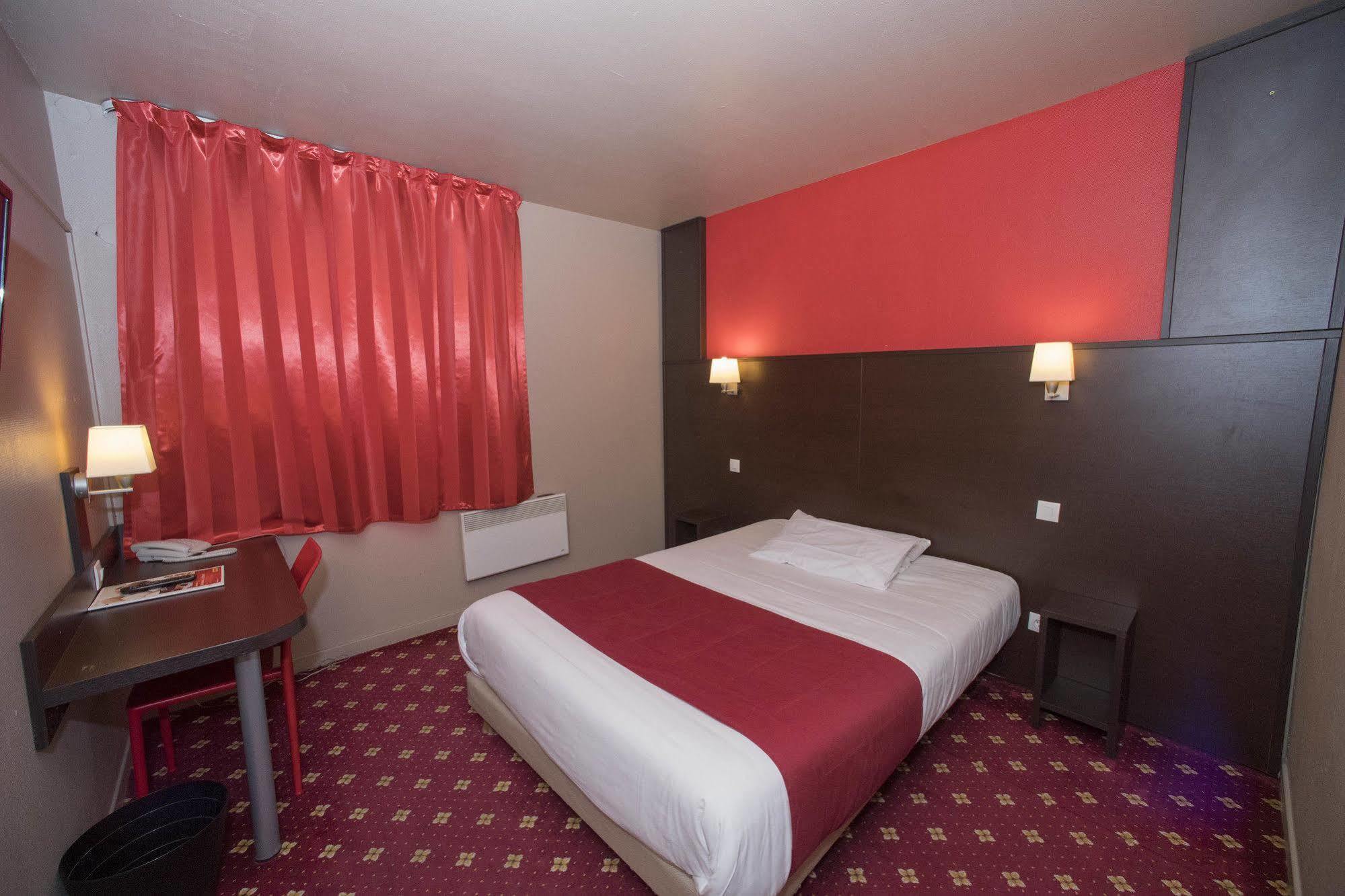 Hotel Restaurant Kyriad Direct Dijon Nord - Zenith - Toison D'Or Экстерьер фото