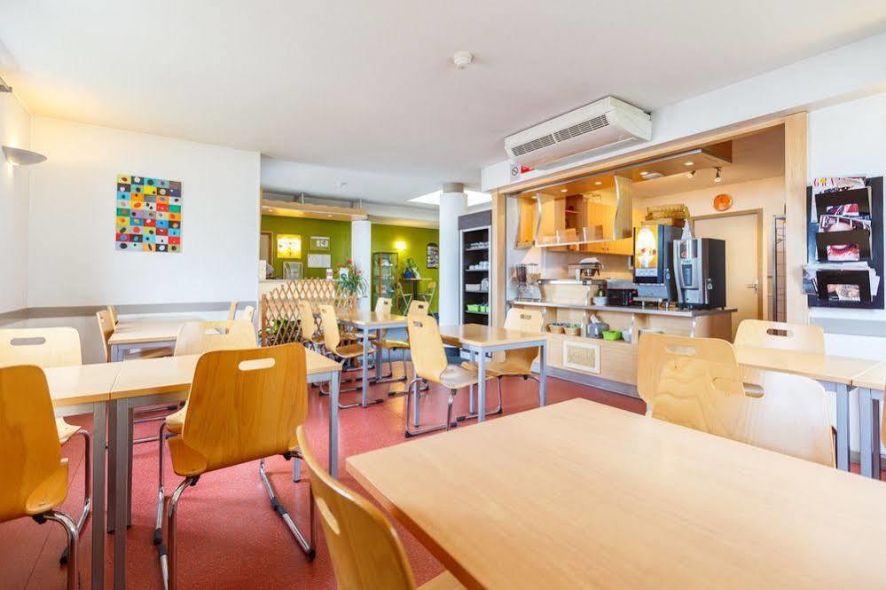 Hotel Restaurant Kyriad Direct Dijon Nord - Zenith - Toison D'Or Экстерьер фото